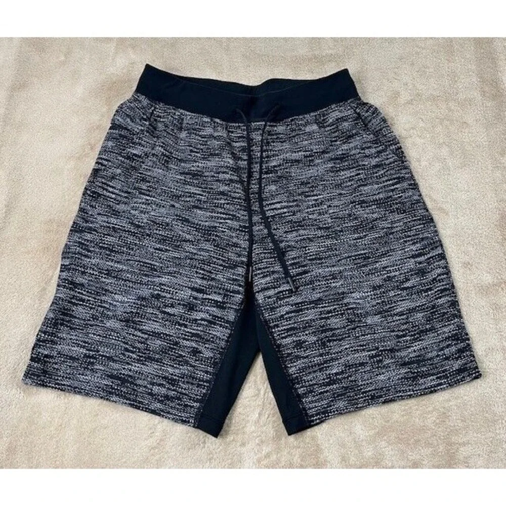 Lululemon T.H.E. Short‎ *9